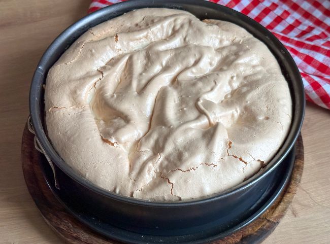 Rhabarberkuchen Baiserhaube Rhabarberkuchen Baiserhaube