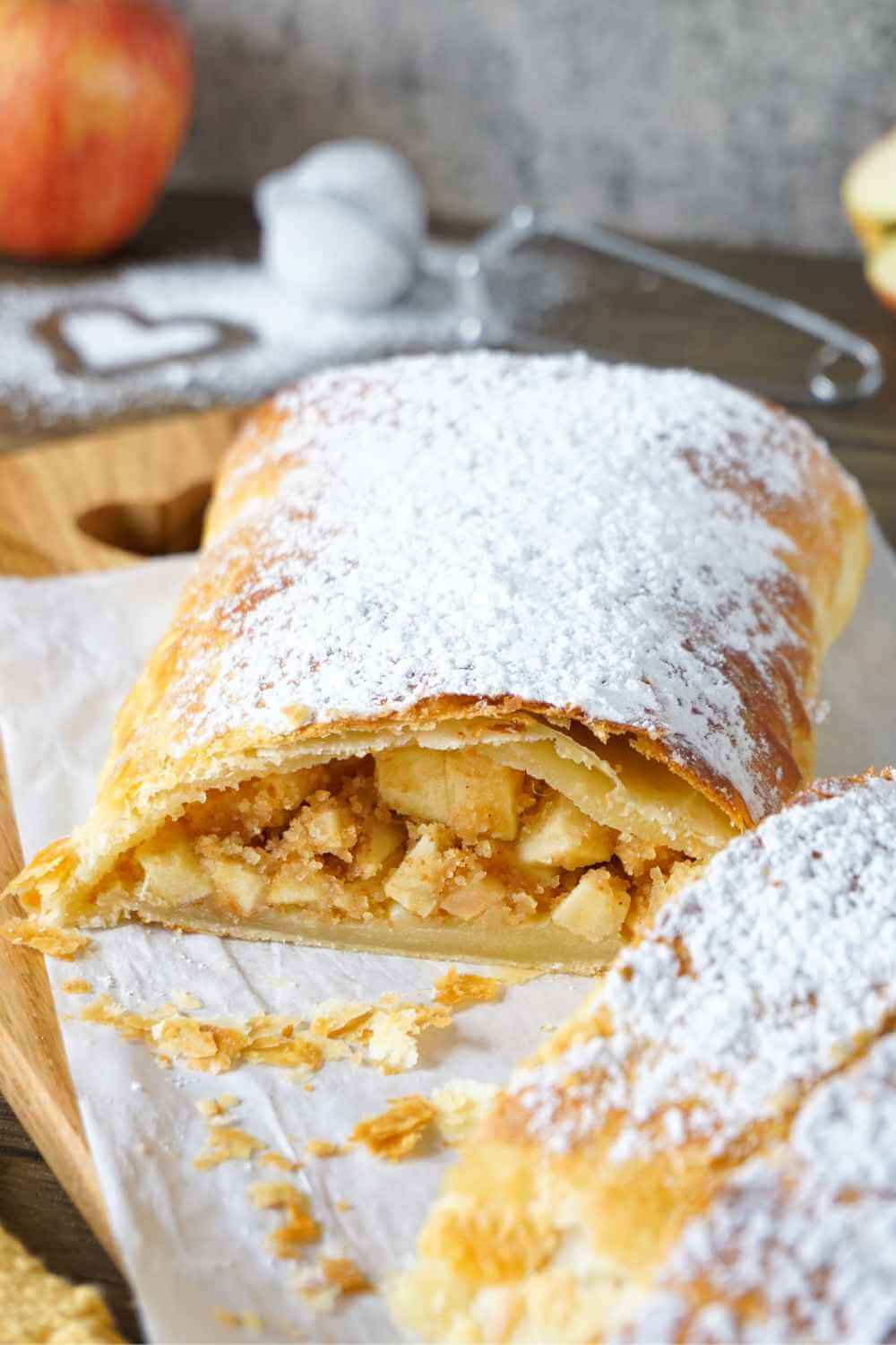Apfelstrudel mit Blätterteig - ganz schnell & einfach