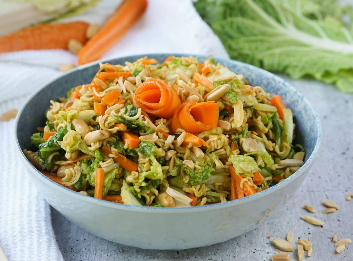 Yum-Yum-Salat „Einfach yummie”