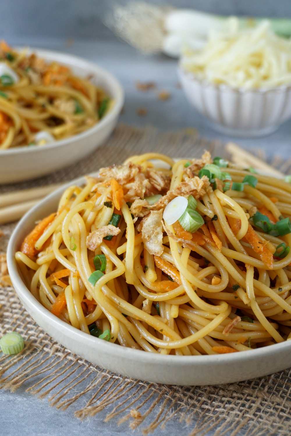 Asiatischer Spaghettisalat mit Sojasauce Asiatischer Spaghettisalat mit Sojasauce