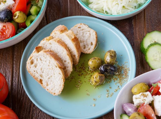 Brot und Oliven&ouml;l griechisch