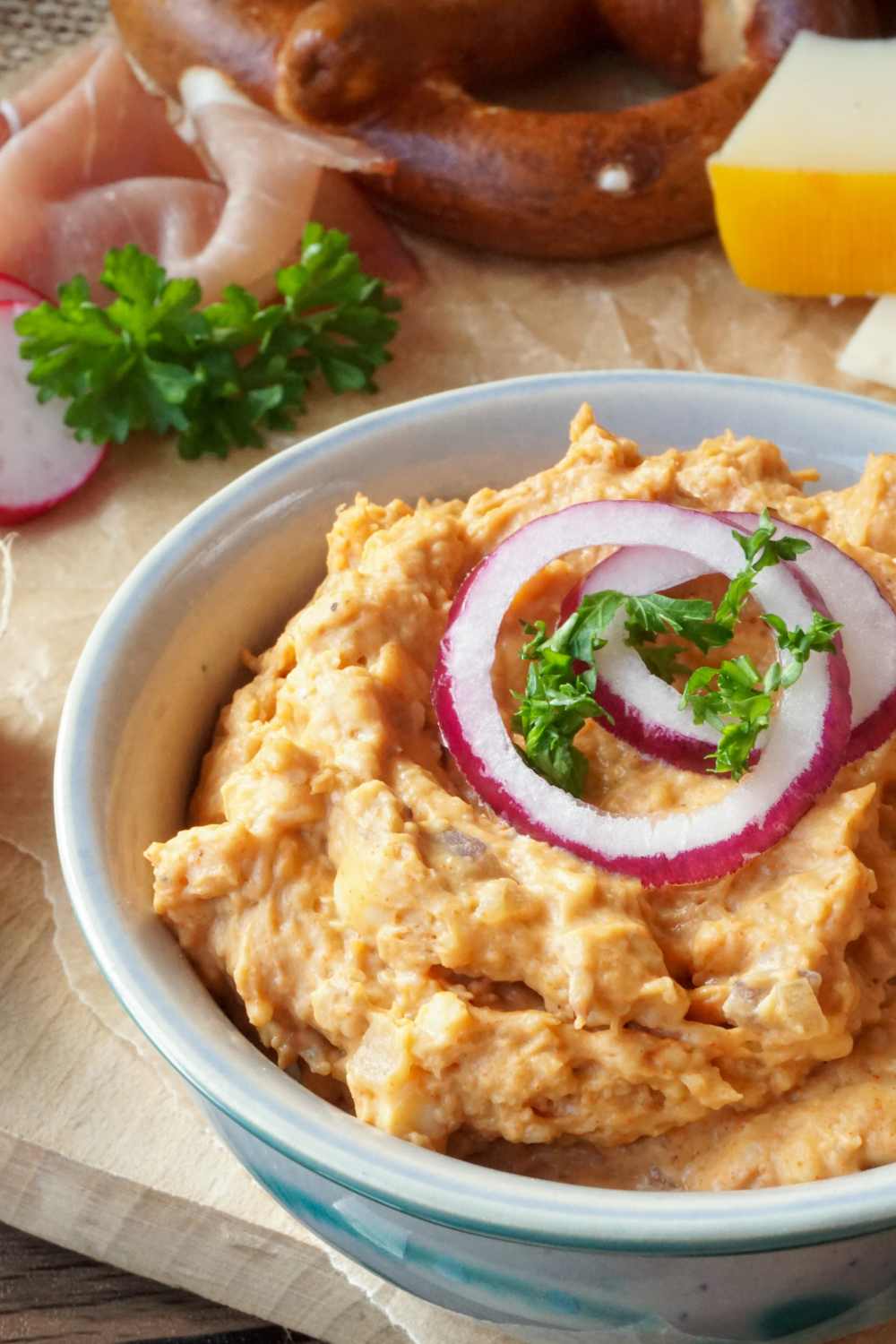 Obazda – einfaches, bayerisches Rezept für Familien Obazda – einfaches, bayerisches Rezept für Familien