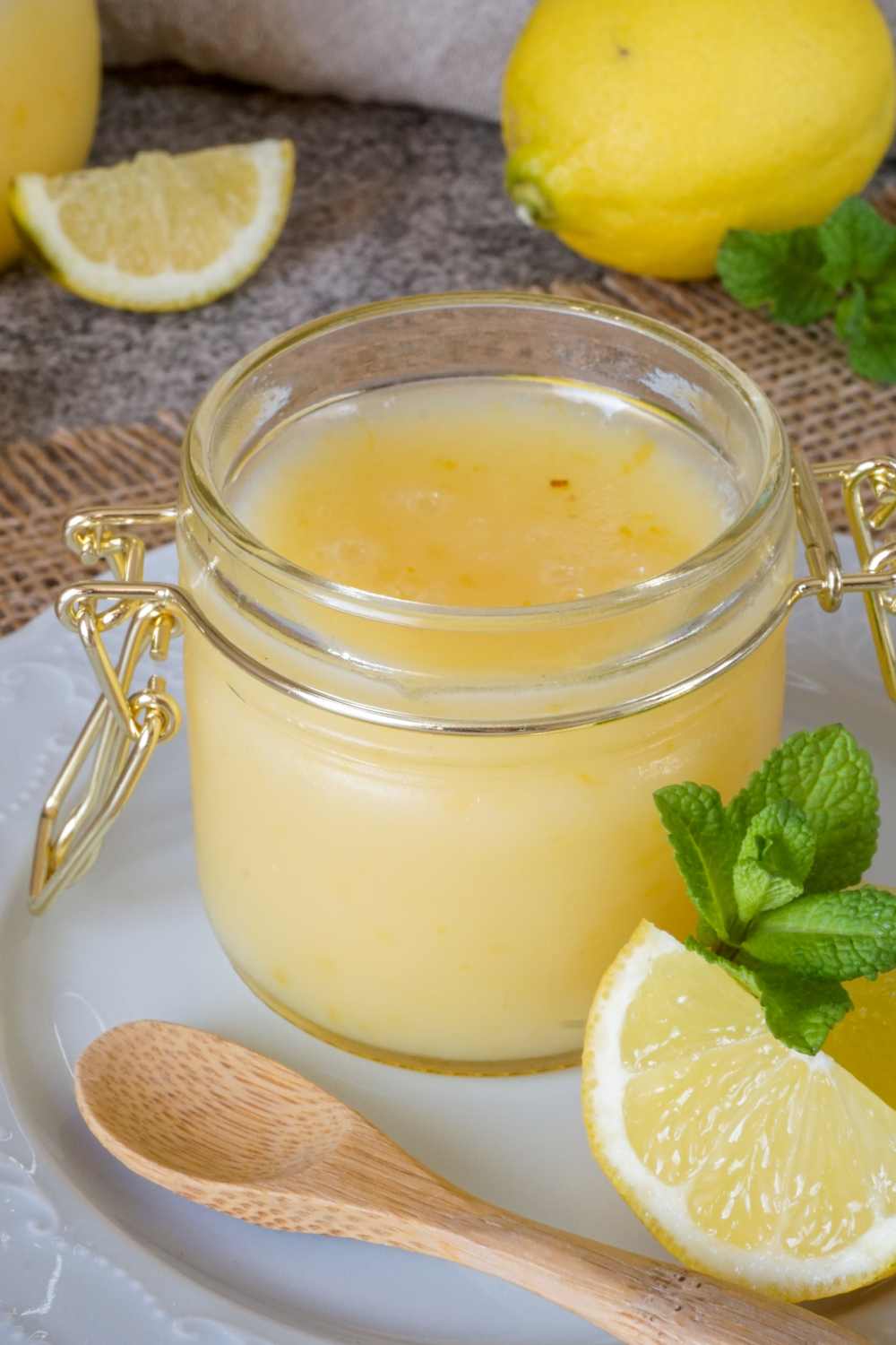 Lemon Curd - einfach unwiderstehlich lecker Lemon Curd - einfach unwiderstehlich lecker