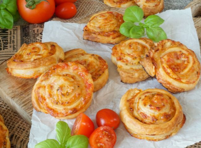 Bl&auml;tterteigschnecken f&uuml;r unterwegs