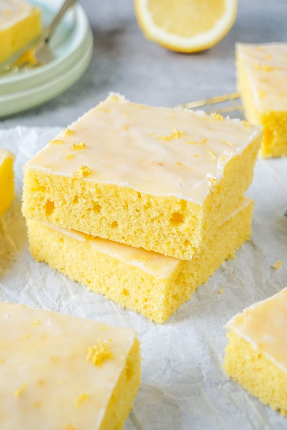 Zitronenkuchen vom Blech - Blitzschnelles Rezept