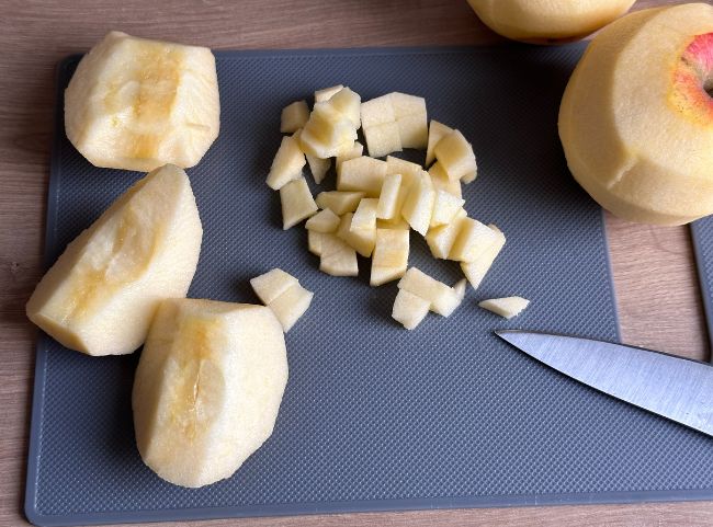 Bratapfel schneiden Bratapfel schneiden
