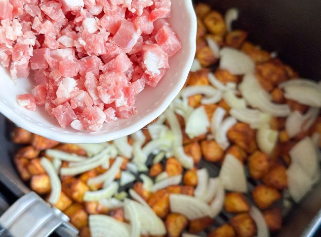Bratkartoffeln Heißluftfritteuse Zwiebel Schinken Bratkartoffeln Heißluftfritteuse Zwiebel Schinken