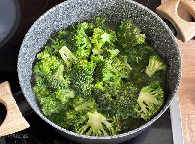 Brokkoli kochen für Auflauf Brokkoli kochen für Auflauf