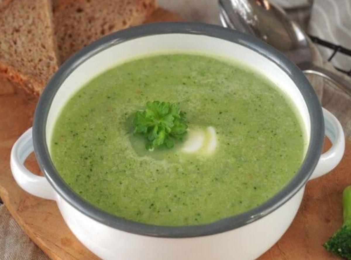 Low Carb Brokkolisuppe