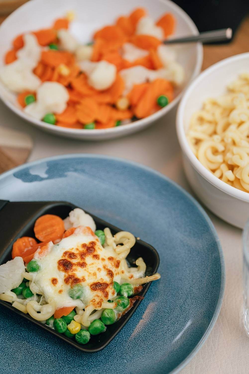 Kinder Raclette Idee mit Buttergemüse & Nudeln Kinder Raclette Idee mit Buttergemüse & Nudeln