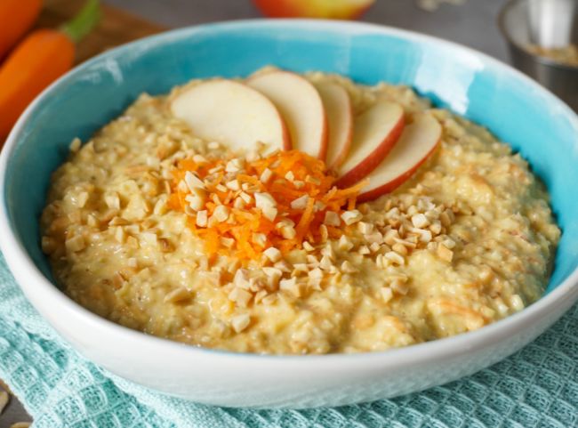 Carrot Cake Porridge Fr&uuml;hst&uuml;ck