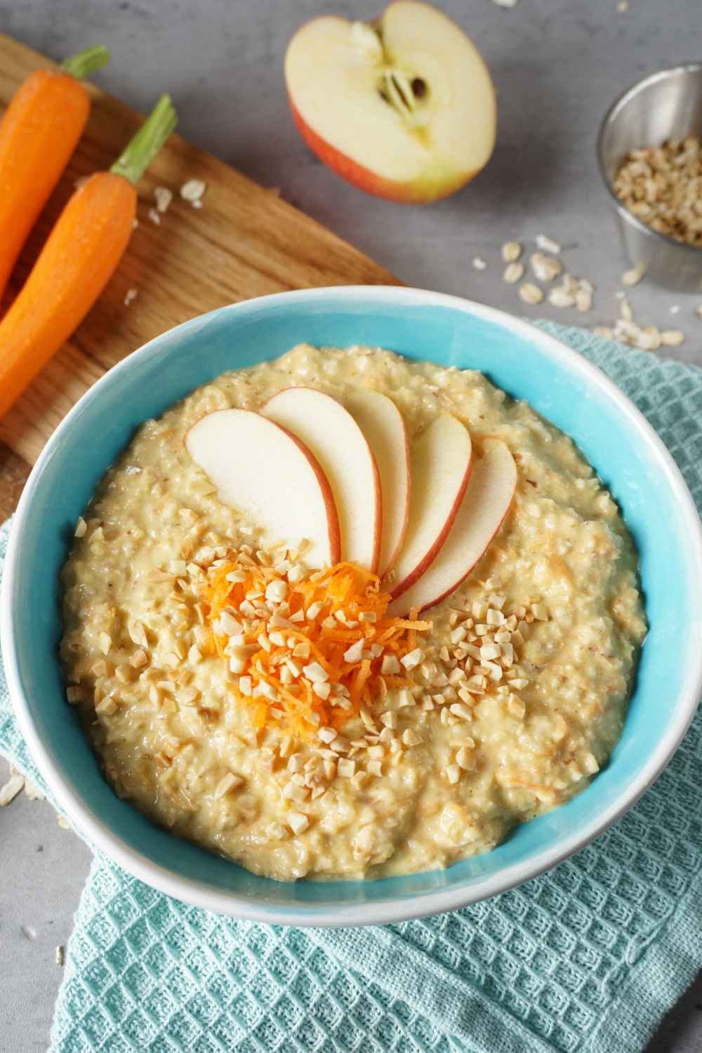 Carrot Cake Porridge mit Möhre und Apfel Carrot Cake Porridge mit Möhre und Apfel