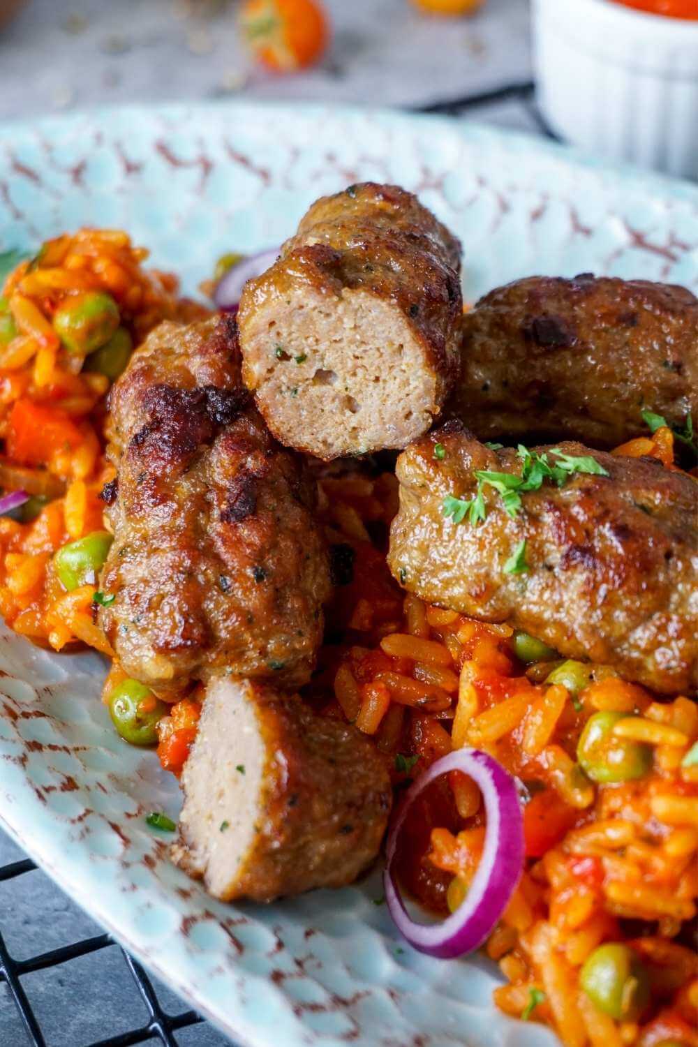 Cevapcici – das einfache und lecker-würzige Rezept Cevapcici – das einfache und lecker-würzige Rezept