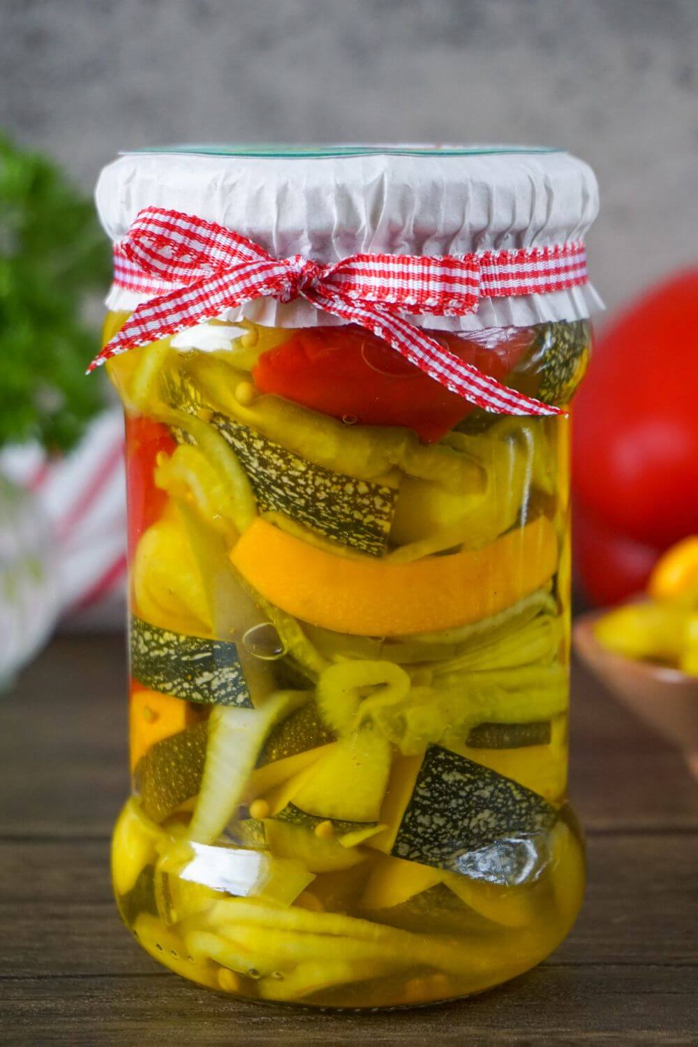 Eingelegte Zucchini süß-sauer Eingelegte Zucchini süß-sauer