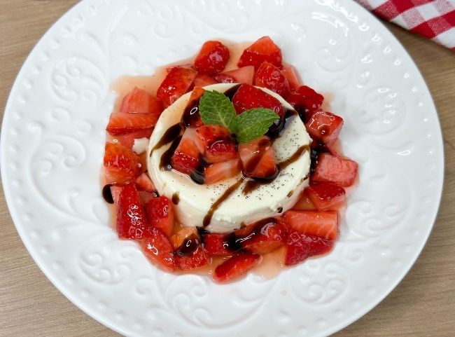 Erdbeer Panna Cotta Erdbeer Panna Cotta