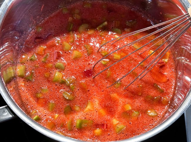 Erdbeer-Rhabarber Marmelade selber machen Erdbeer-Rhabarber Marmelade selber machen