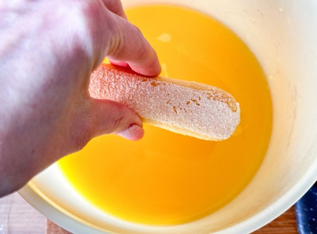 Erdbeer Tiramisu Rolle Löffelbiskuits Orangensaft Erdbeer Tiramisu Rolle Löffelbiskuits Orangensaft