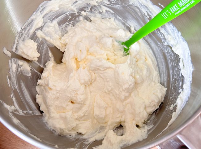 Erdbeer Tiramisu Rolle Mascarpone Sahne Erdbeer Tiramisu Rolle Mascarpone Sahne