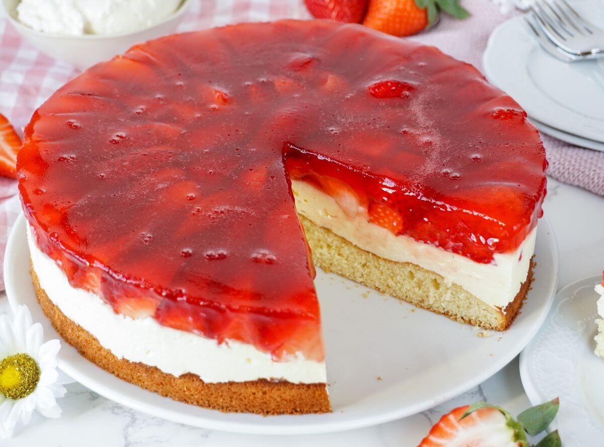 Omas Erdbeerkuchen mit Puddingcreme