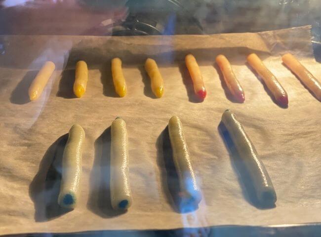 Essbare Buntstifte backen Essbare Buntstifte backen
