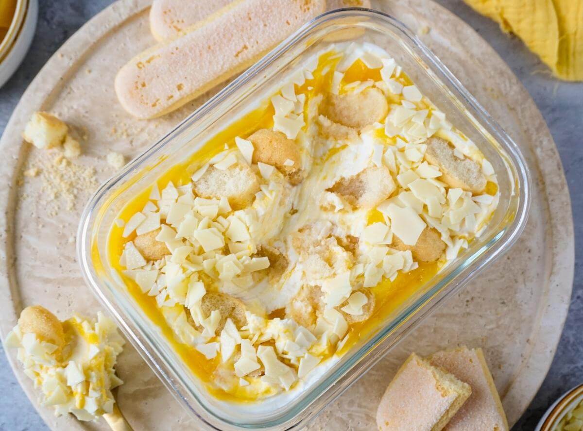 Falsches Mango Tiramisu mit Skyr: So cremig, fruchtig und lecker mit nur 4 Zutaten!