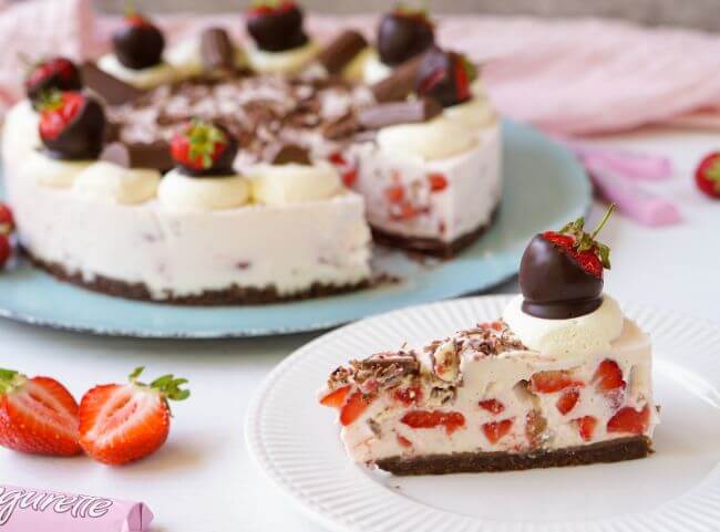 Yogurette Torte - einfach ohne backen Yogurette Torte - einfach ohne backen