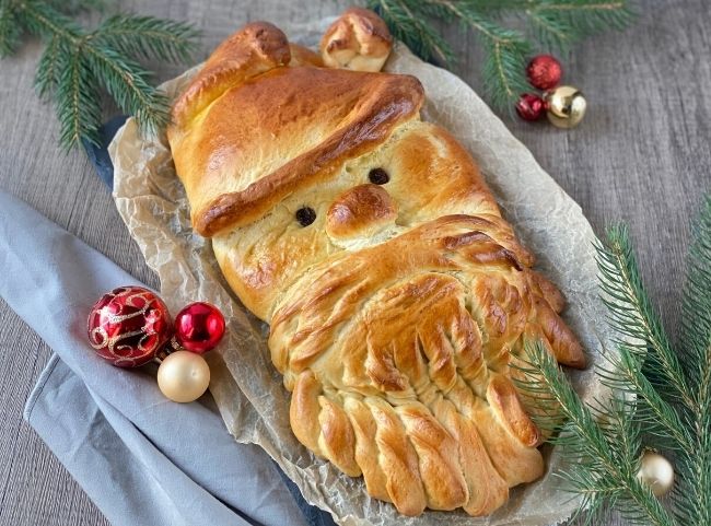 Weihnachtsmann Hefeteig
