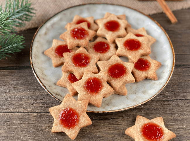 Schnelle Plätzchen ohne Zuckerguss: falsche Zimtsterne Schnelle Plätzchen ohne Zuckerguss: falsche Zimtsterne