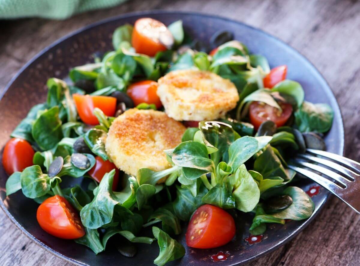 Feldsalat mit Ziegenk&auml;se