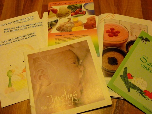 Broschüren zum Thema Baby-/Kleinkindernährung Broschüren zum Thema Baby-/Kleinkindernährung
