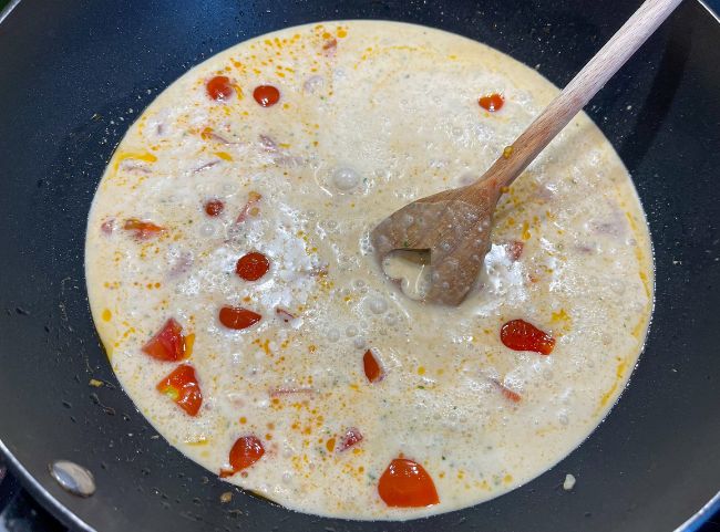Fischcurry Sauce kochen Fischcurry Sauce kochen
