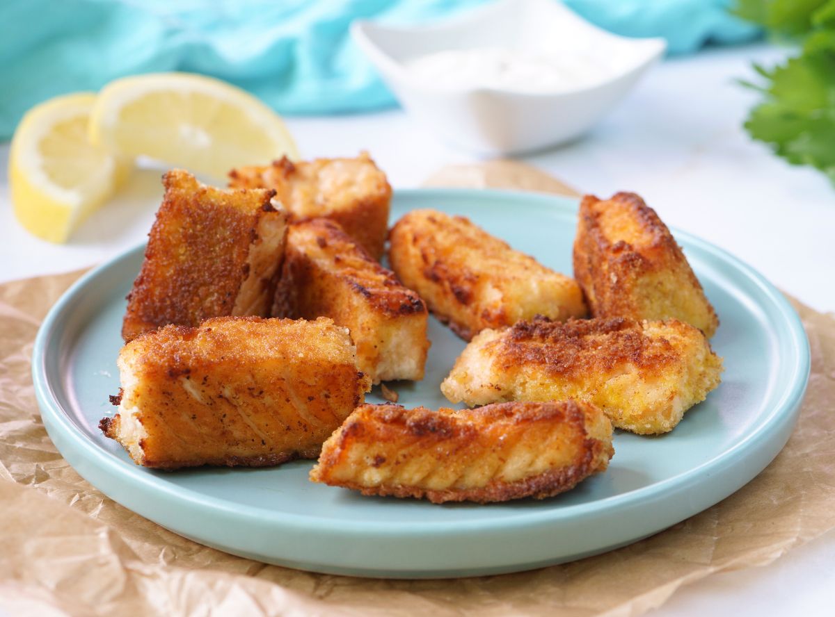 Selbstgemachte Fischnuggets aus Lachs