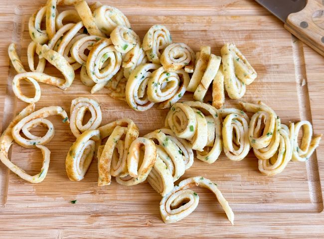 Flädle für Suppe schneiden Flädle für Suppe schneiden