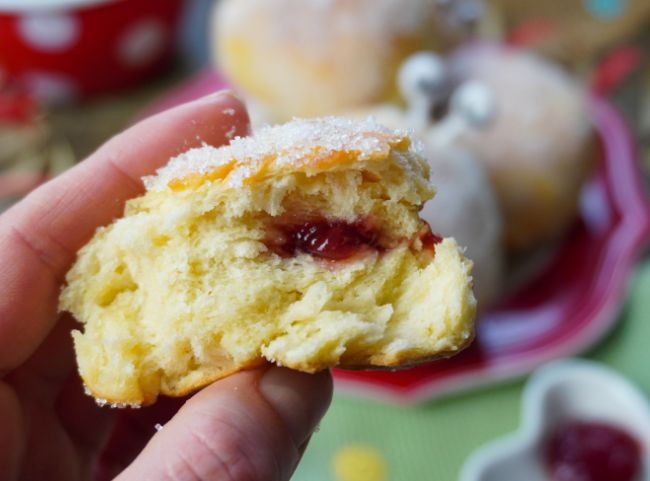 Fluffige Berliner Hei&szlig;luftfritteuse
