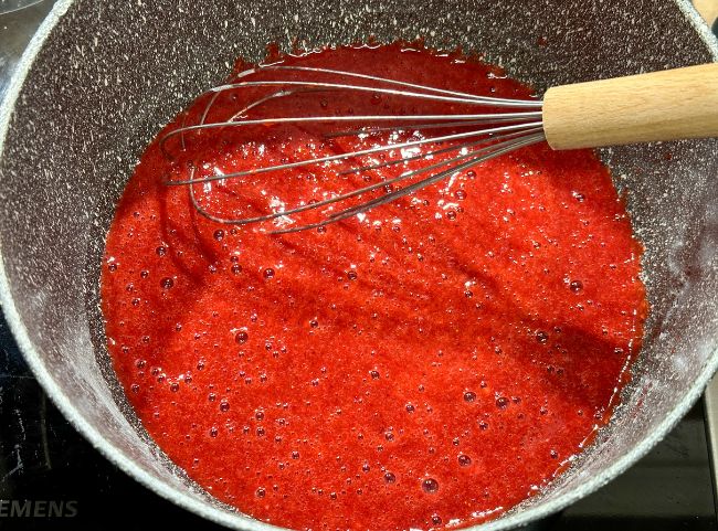 Frau Holle Kuchen Erdbeer P&uuml;ree