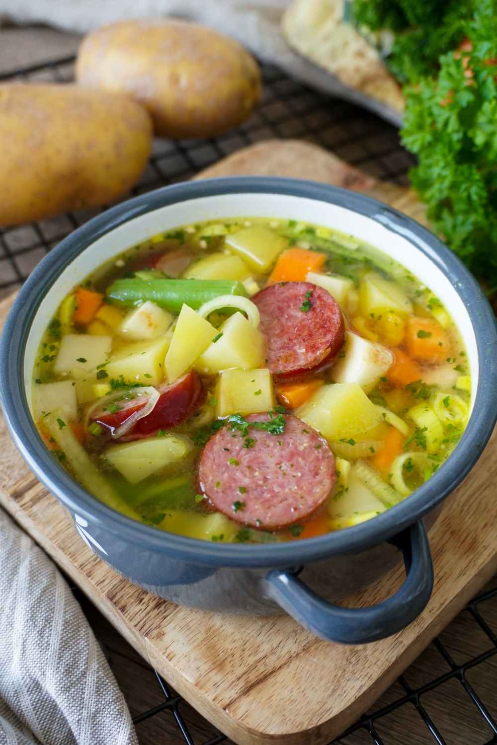 Kartoffeleintopf mit Gemüse und Cabanossi Kartoffeleintopf mit Gemüse und Cabanossi