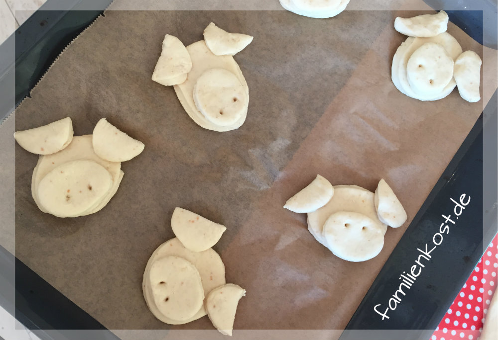 Glücksschwein aus Hefeteig backen Glücksschwein aus Hefeteig backen