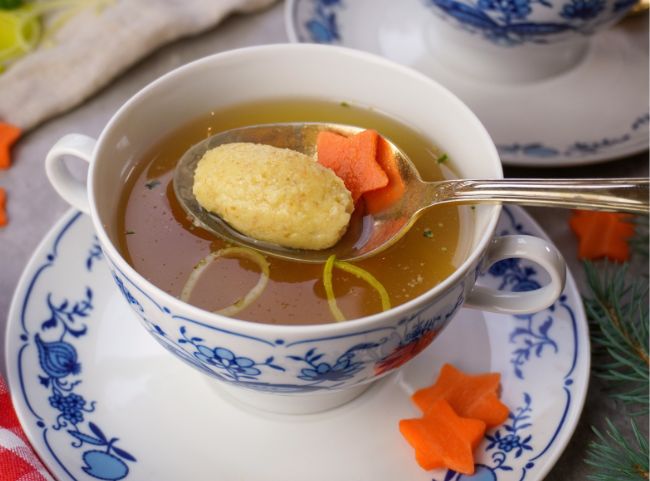Grie&szlig;nockerlsuppe