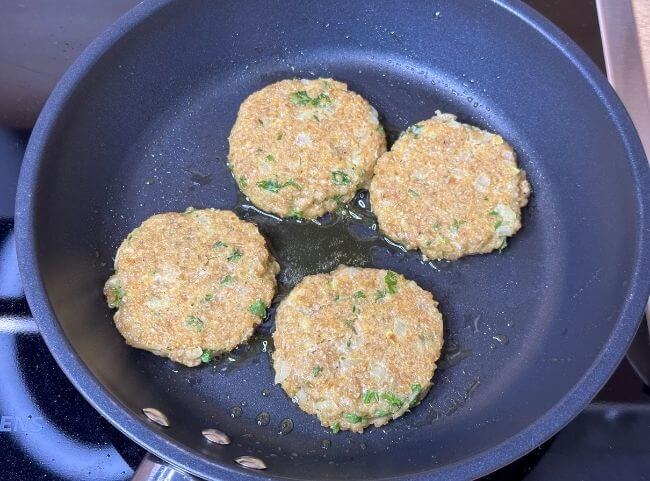 Grünkernbratlinge - braten Grünkernbratlinge - braten