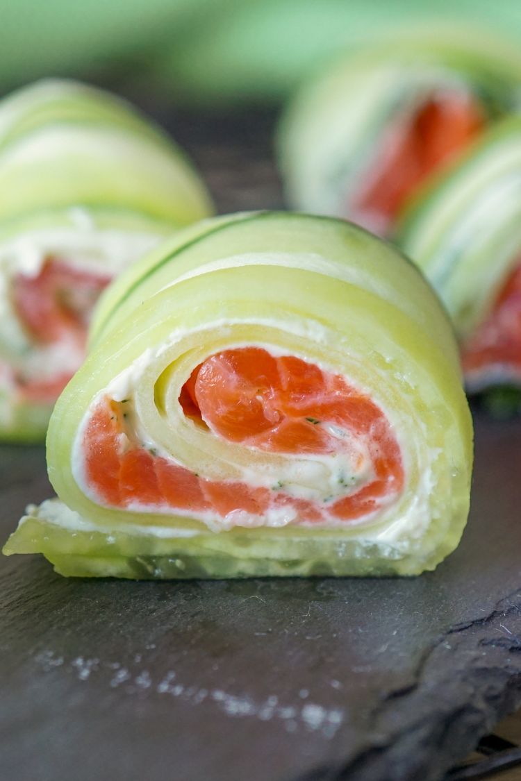 Gurken Sushi mit Lachs und Frischkäse Gurken Sushi mit Lachs und Frischkäse