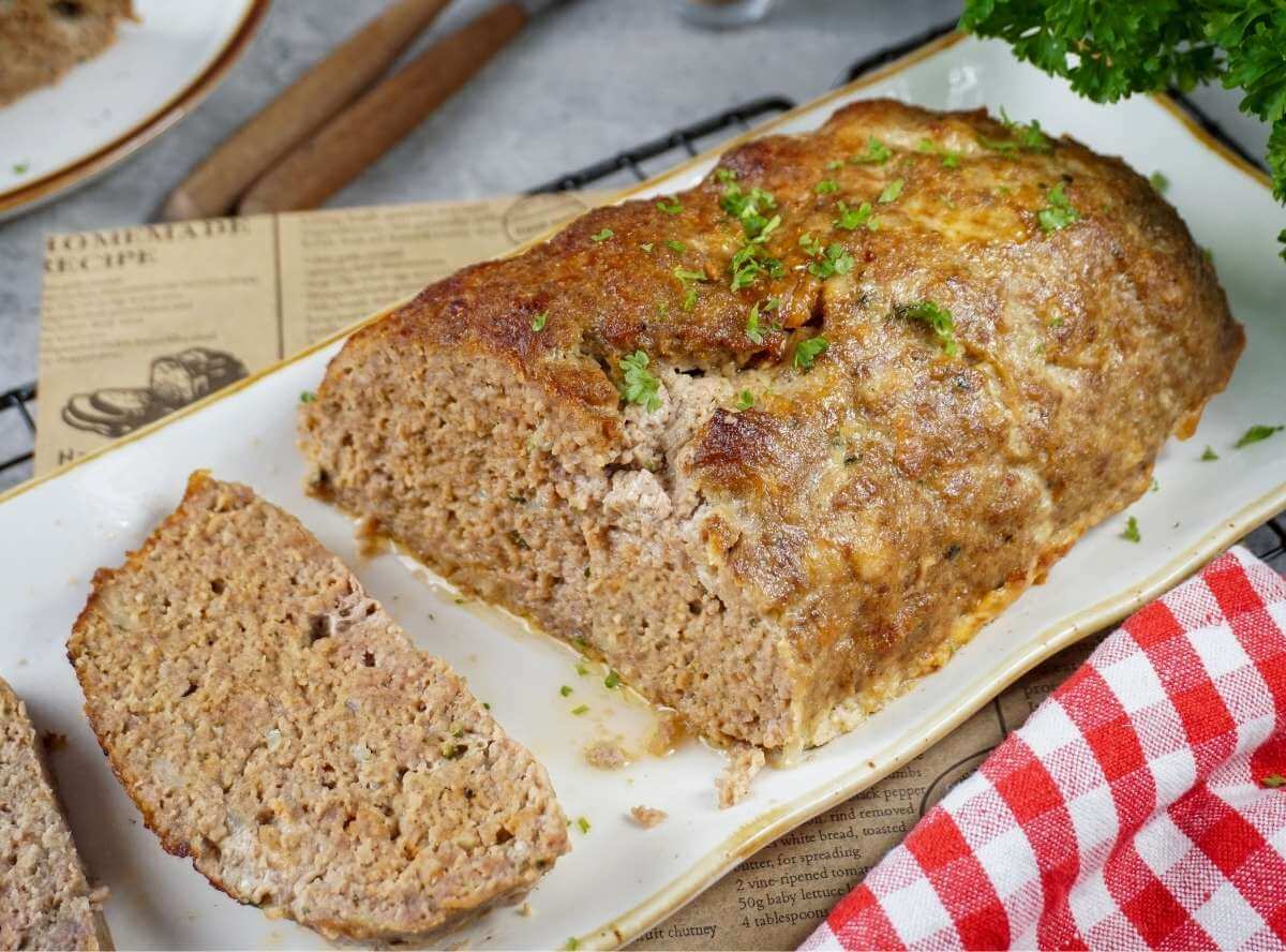 Hackbraten im Ofen zubereiten – so einfach & lecker