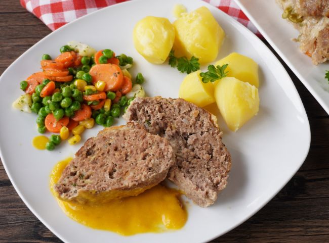 Hackbraten Hackbraten