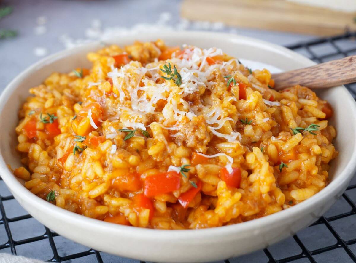 Hackfleisch-Reis-Pfanne mit Paprika Hackfleisch-Reis-Pfanne mit Paprika