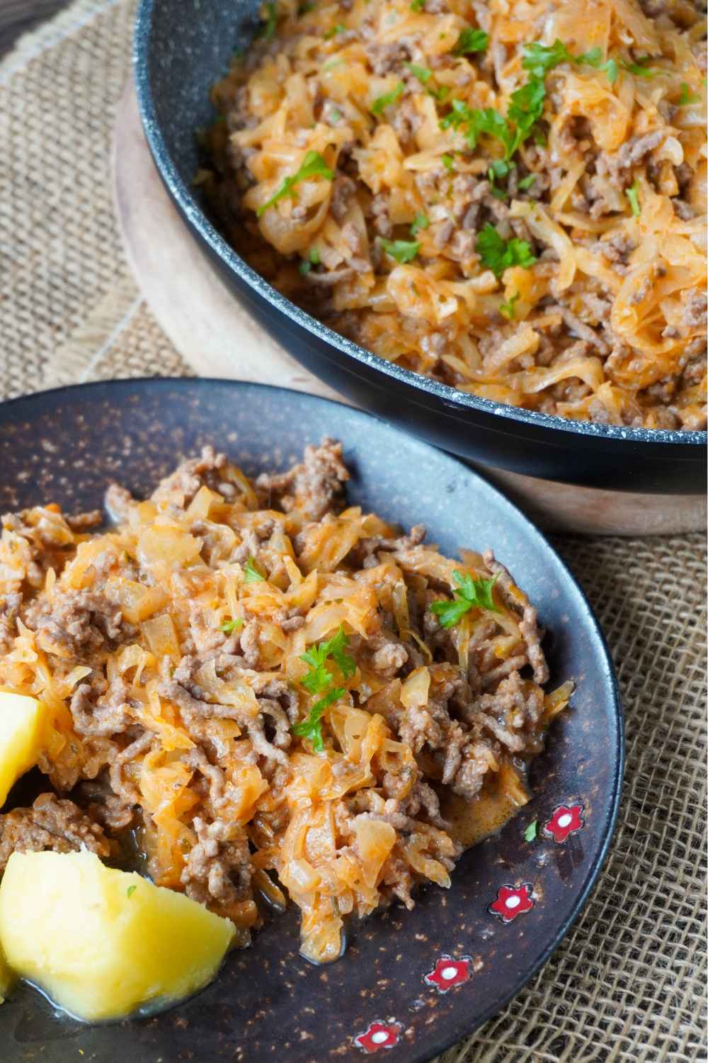 Sauerkraut mit Hackfleisch aus der Pfanne Sauerkraut mit Hackfleisch aus der Pfanne