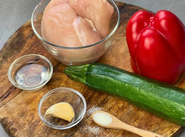 H&auml;hnchen und Gem&uuml;se