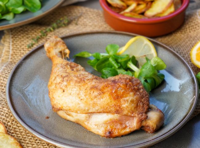 H&auml;hnchenschenkel aus der Hei&szlig;luftfritteuse
