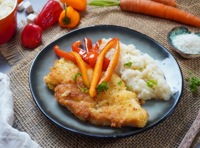 Kokos-H&auml;hnchenschnitzel Selleriep&uuml;ree
