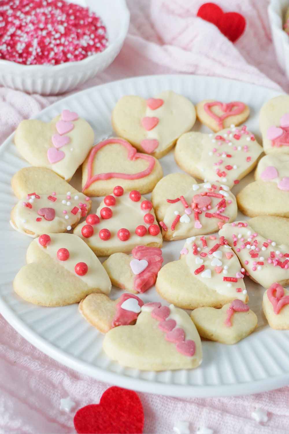 Herz-Kekse zum Verschenken backen Herz-Kekse zum Verschenken backen