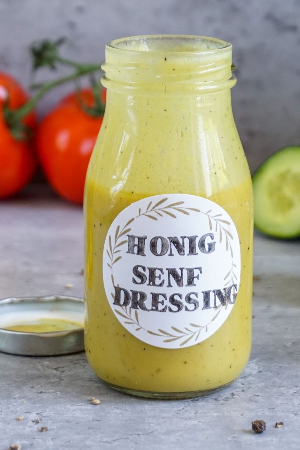 Honig-Senf-Dressing – cremig & in 5 Minuten fertig Honig-Senf-Dressing – cremig & in 5 Minuten fertig