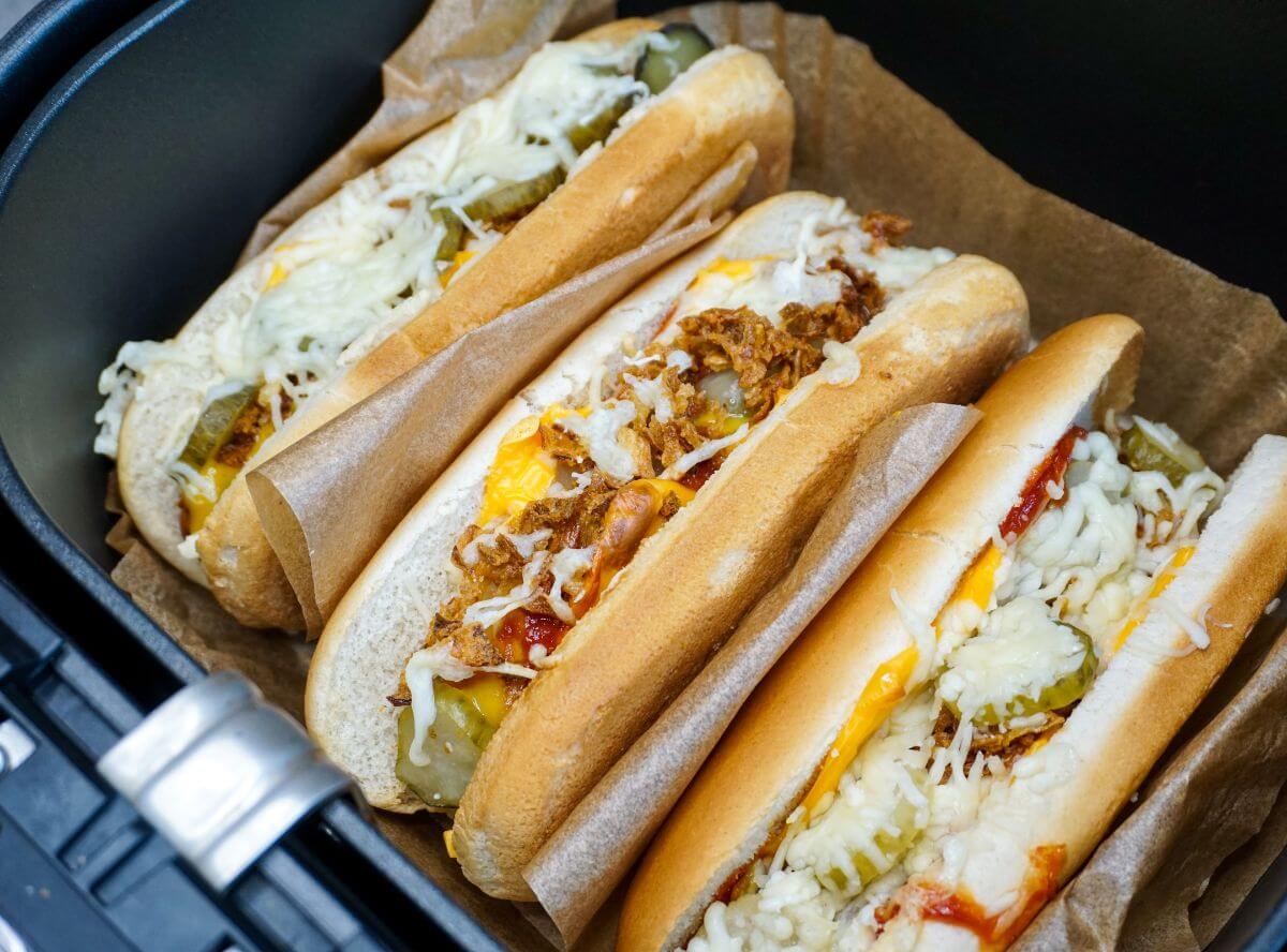 Hot Dogs aus der Heißluftfritteuse